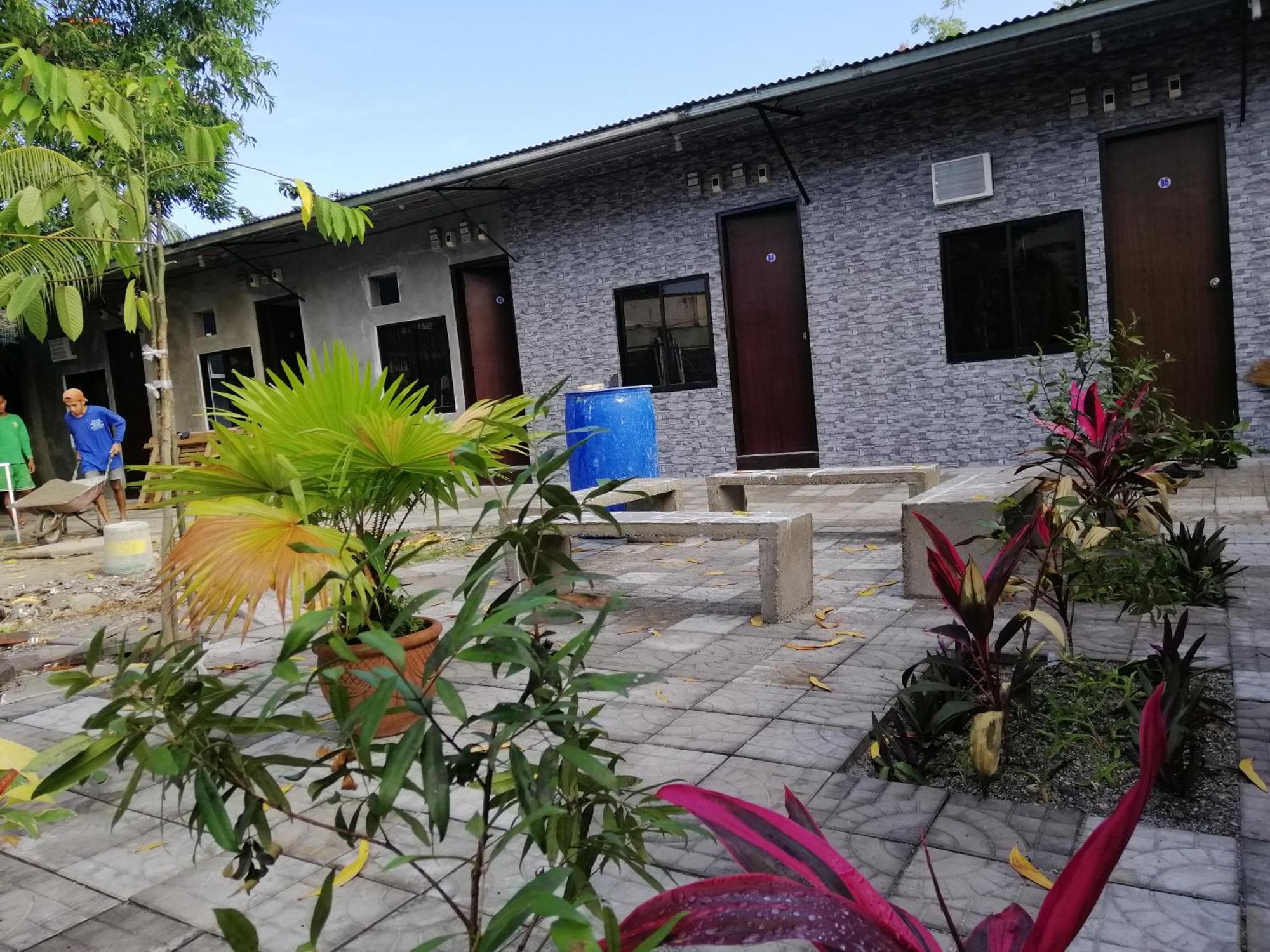 Ostello Katrina'S Dorm Tarlac City Esterno foto